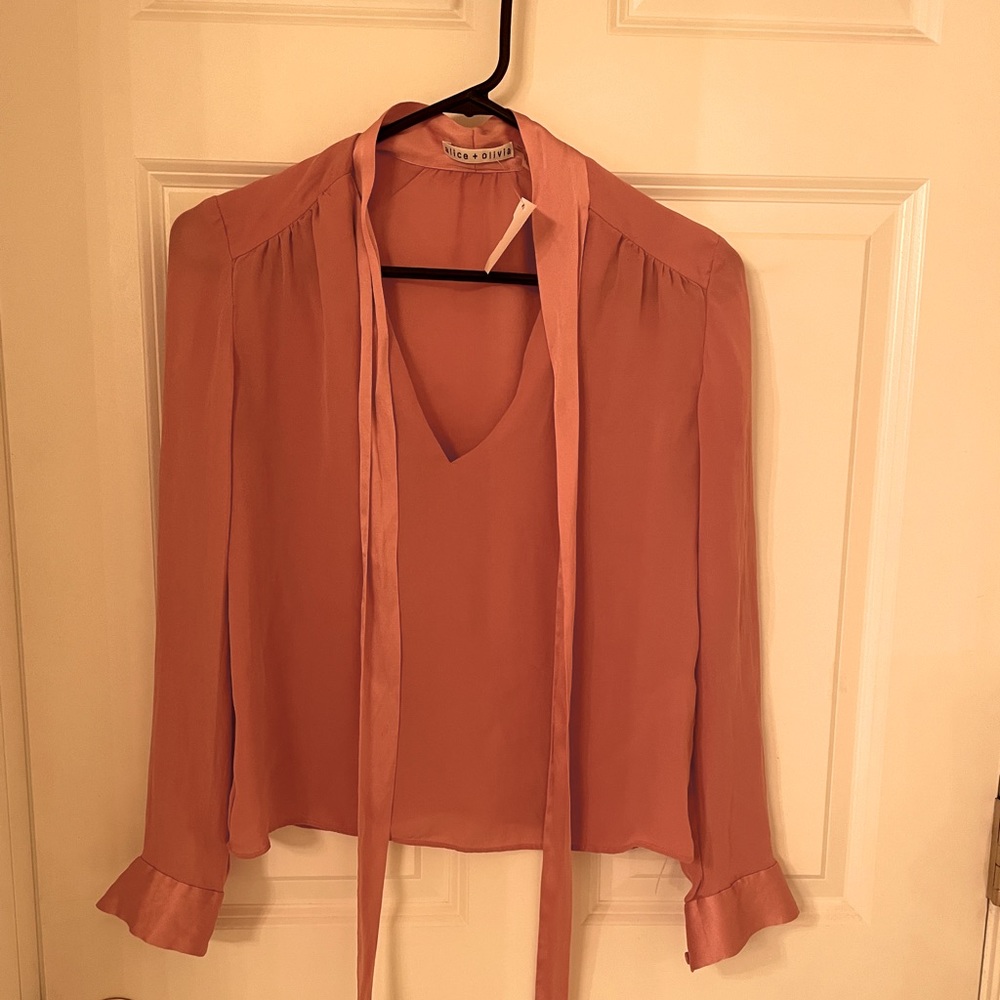 Alice+Olivia pink silk blouse size xs